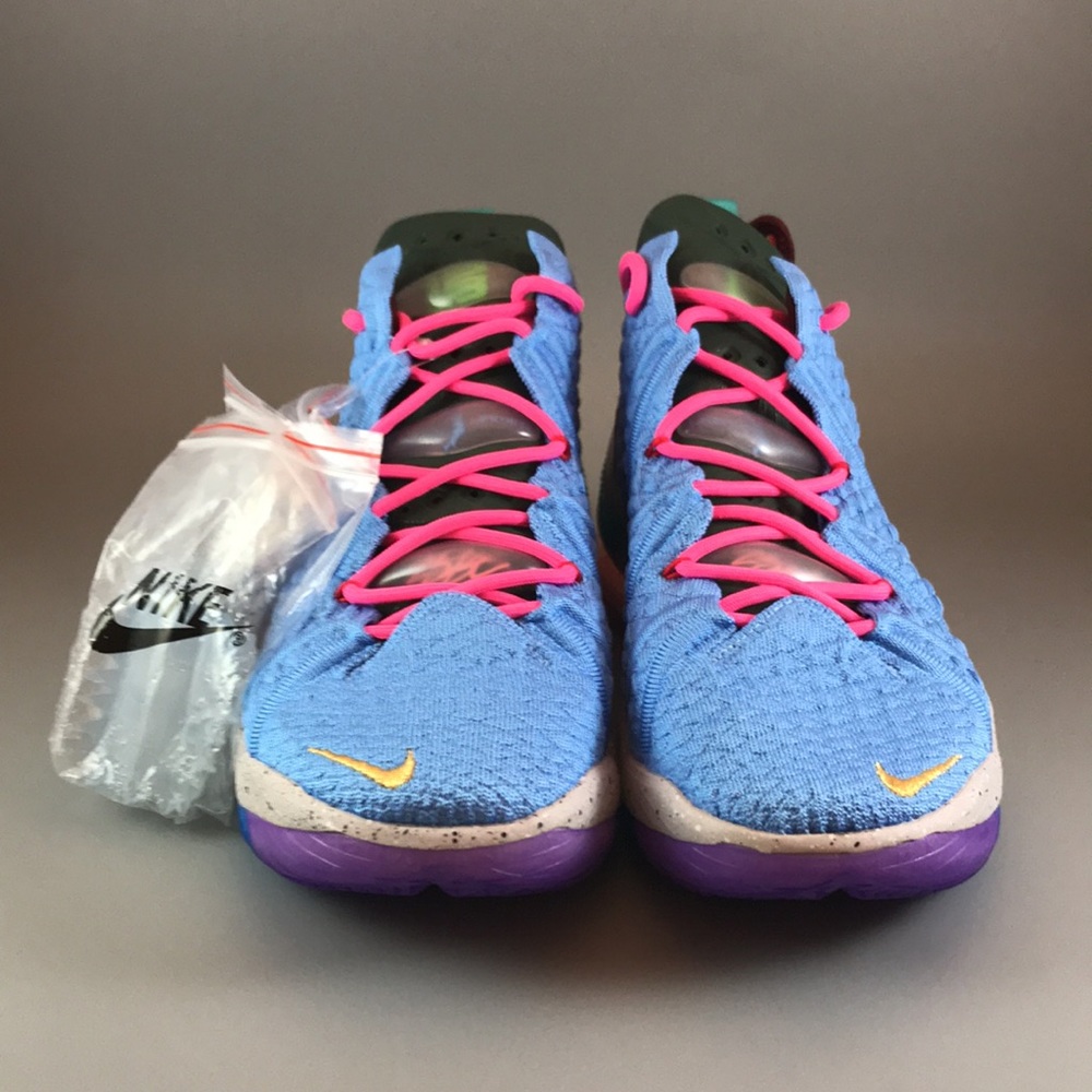 Nike LeBron XVIII ‘Best of 1-9’ - Picture 4 of 10